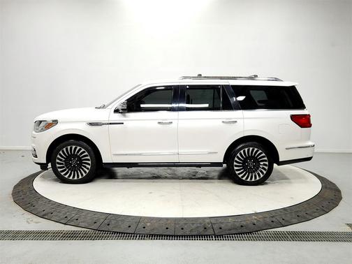 2019 Lincoln Navigator Black Label