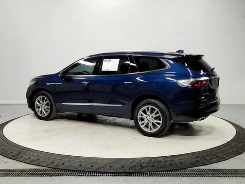 2023 Buick Enclave Essence FWD