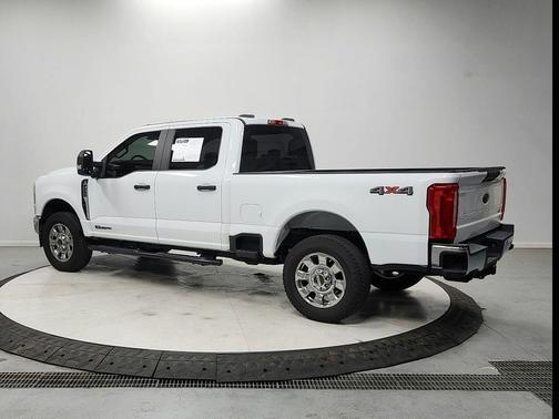 OXFORD WHITE 2023 Ford F-250 XL