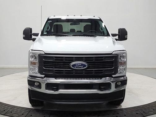 OXFORD WHITE 2023 Ford F-250 XL