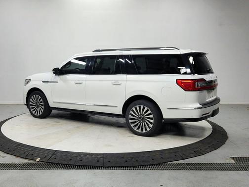 Pristine White 2020 Lincoln Navigator Reserve