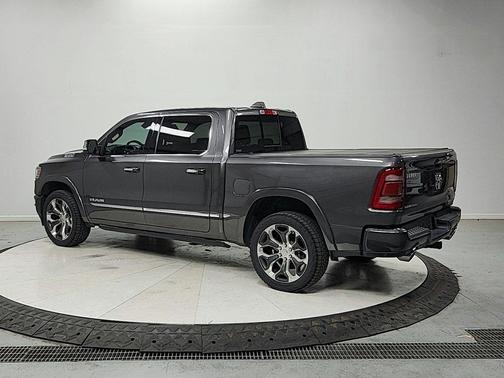 Granite Crystal Metallic Clearcoat 2020 RAM 1500 Limited