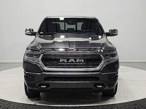 Granite Crystal Metallic Clearcoat 2020 RAM 1500 Limited
