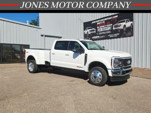 Star White Metallic Tri-Coat 2027 Ford F-450 Lariat
