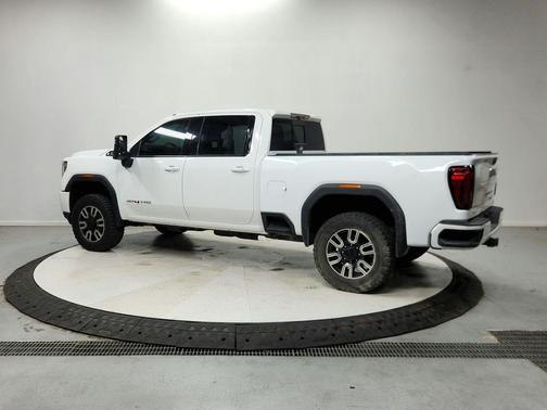 Summit White 2020 GMC Sierra 2500 AT4