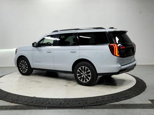 SPACE SILVER METALLIC 2025 Ford Expedition Platinum