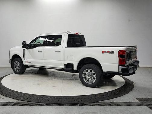 Star White Metallic Tri-Coat 2026 Ford F-250 King Ranch
