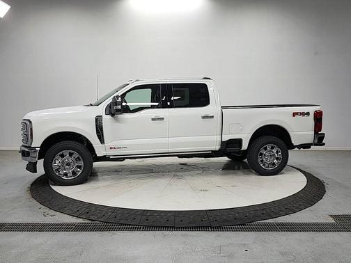 Star White Metallic Tri-Coat 2026 Ford F-250 King Ranch