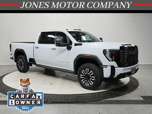 Glacier White Tricoat 2026 GMC Sierra 2500 Denali Ultimate
