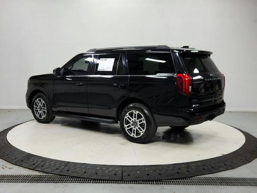 Agate Black Metallic 2025 Ford Expedition Active