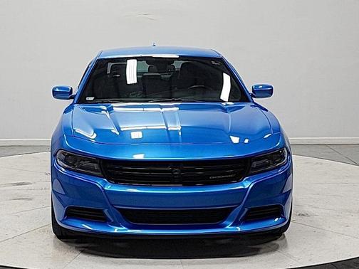 B5 Blue Pearlcoat 2019 Dodge Charger SXT
