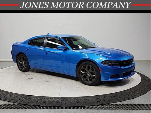 B5 Blue Pearlcoat 2019 Dodge Charger SXT