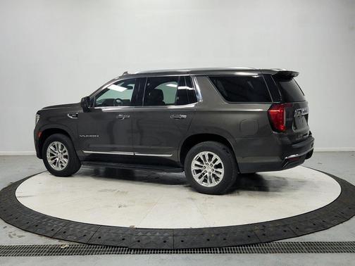 Smokey Quartz Metallic 2021 GMC Yukon SLT