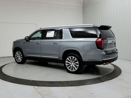 Sterling Metallic 2023 GMC Yukon XL Denali