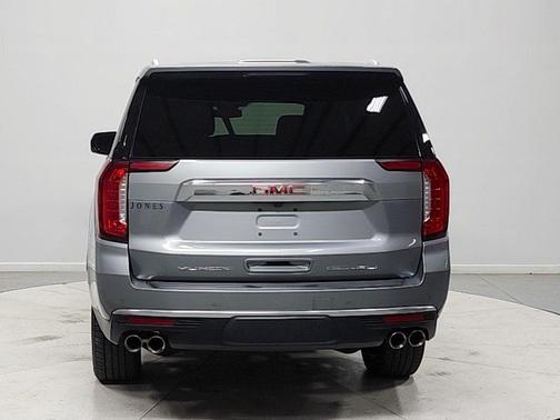 Sterling Metallic 2023 GMC Yukon XL Denali