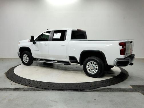 Summit White 2025 Chevrolet Silverado 2500 LT