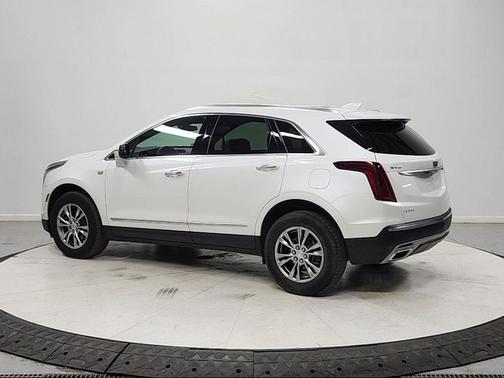 Crystal White Tricoat 2023 Cadillac XT5 Premium Luxury