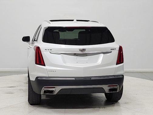 Crystal White Tricoat 2023 Cadillac XT5 Premium Luxury