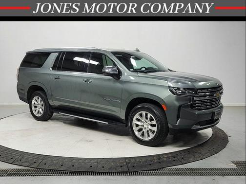 Silver Sage Metallic 2023 Chevrolet Suburban Premier
