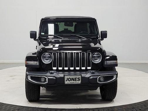 Black Clearcoat 2021 Jeep Wrangler Unlimited Sahara