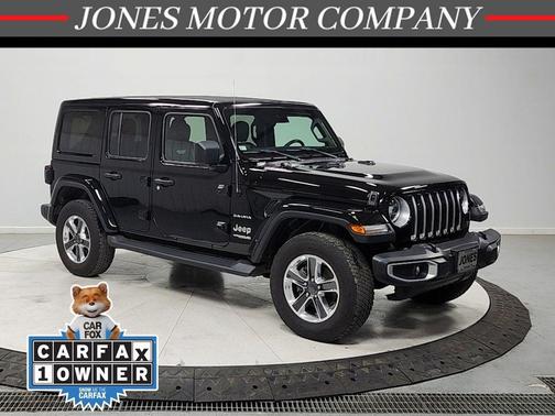 Black Clearcoat 2021 Jeep Wrangler Unlimited Sahara