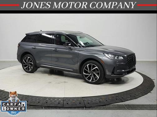Asher Gray Metallic Clearcoat 2023 Lincoln Corsair Reserve