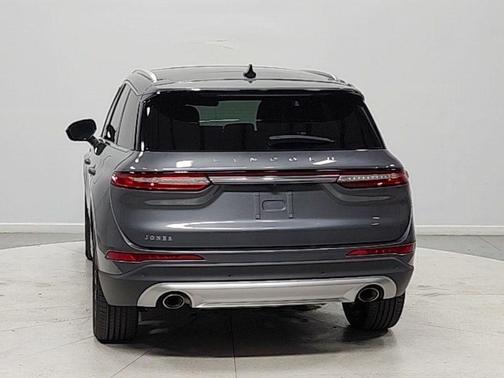 Asher Gray Metallic Clearcoat 2023 Lincoln Corsair Reserve