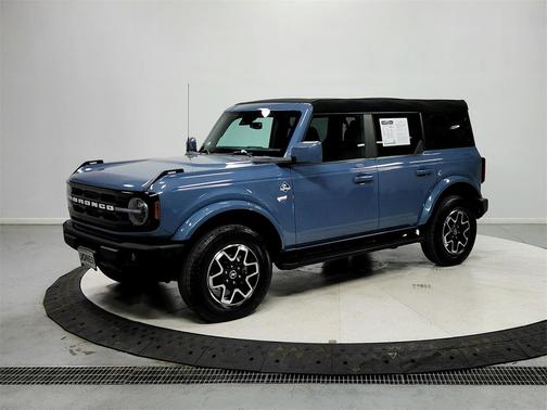 2023 Ford Bronco Outer Banks