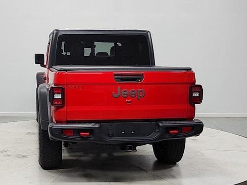 Firecracker Red Clearcoat 2020 Jeep Gladiator Rubicon