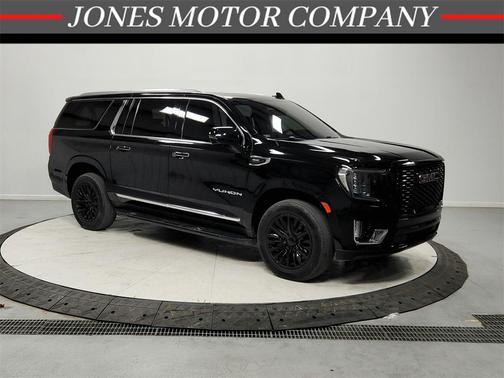 2023 GMC Yukon XL SLT