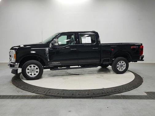 AGATE BLACK 2023 Ford F-250 XLT