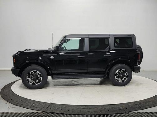 SHADOW BLACK 2026 Ford Bronco Outer Banks