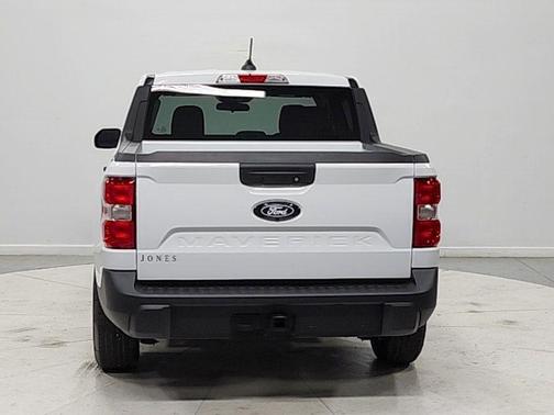 OXFORD WHITE 2026 Ford Maverick XL