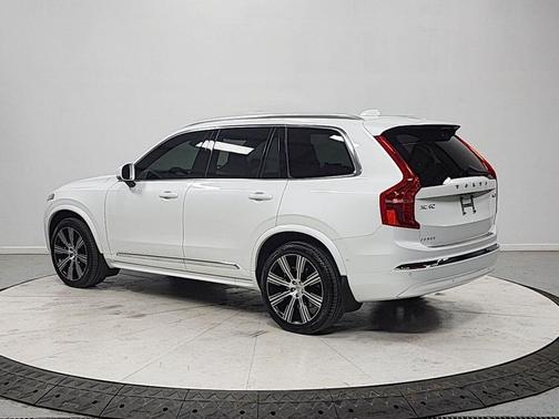 Crystal White Metallic 2024 Volvo XC90 B5 Plus Bright Theme