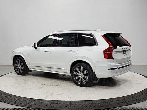 Crystal White Metallic 2024 Volvo XC90 B5 Plus Bright Theme