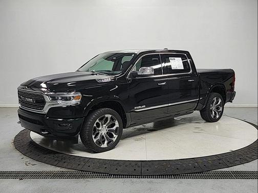 Diamond Black Crystal Pearlcoat 2020 RAM 1500 Limited