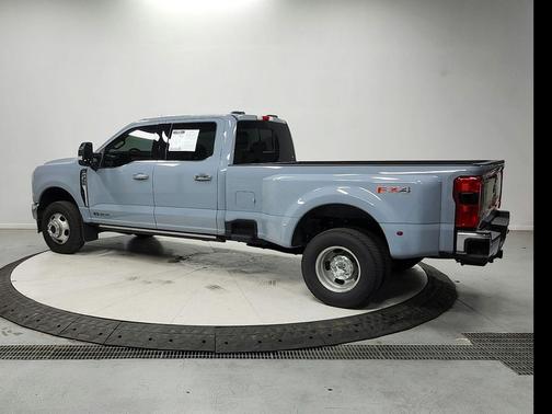 GLACIER GRAY 2025 Ford F-350 Lariat