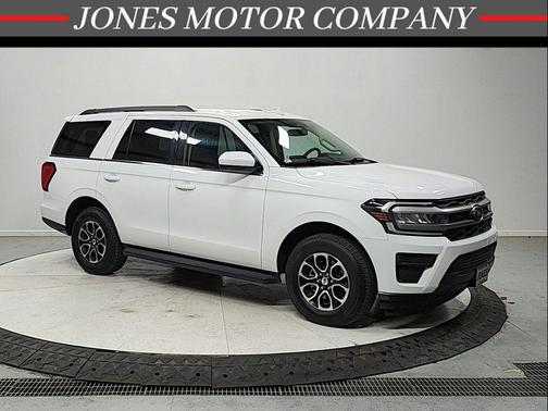 Oxford White 2024 Ford Expedition XLT