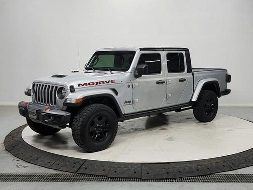 Silver Zynith Clearcoat 2022 Jeep Gladiator Mojave 4x4