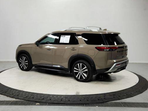 Baja Storm 2023 Nissan Pathfinder Platinum 4WD