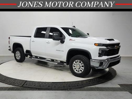 Summit White 2024 Chevrolet Silverado 2500 LT