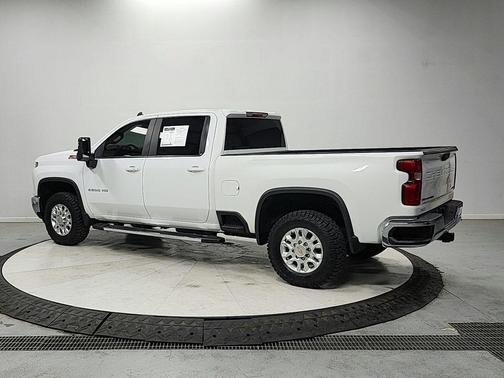 Summit White 2024 Chevrolet Silverado 2500 LT