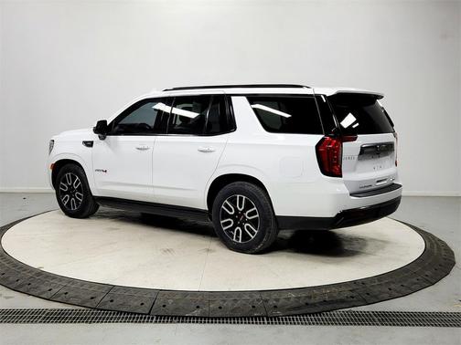 2021 GMC Yukon 4WD AT4