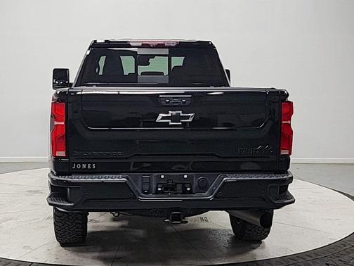 Black 2024 Chevrolet Silverado 2500 High Country