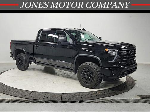 Black 2024 Chevrolet Silverado 2500 High Country