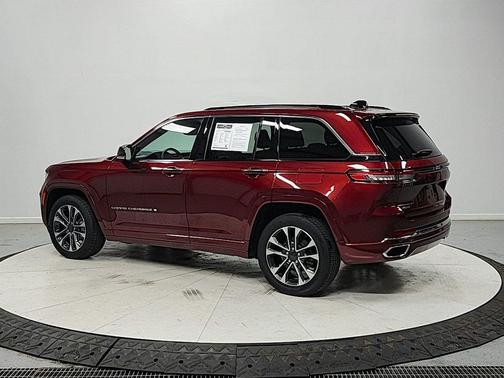 Velvet Red Pearlcoat 2023 Jeep Grand Cherokee Overland
