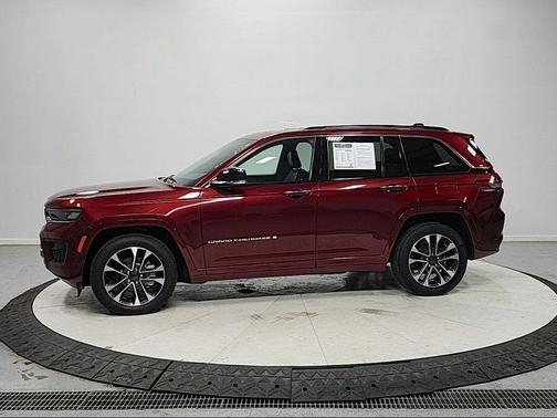 Velvet Red Pearlcoat 2023 Jeep Grand Cherokee Overland