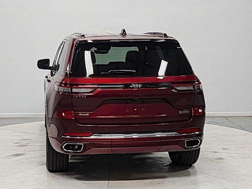 Velvet Red Pearlcoat 2023 Jeep Grand Cherokee Overland