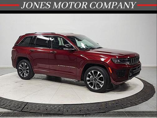 Velvet Red Pearlcoat 2023 Jeep Grand Cherokee Overland