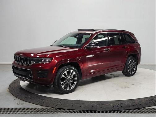 Velvet Red Pearlcoat 2023 Jeep Grand Cherokee Overland